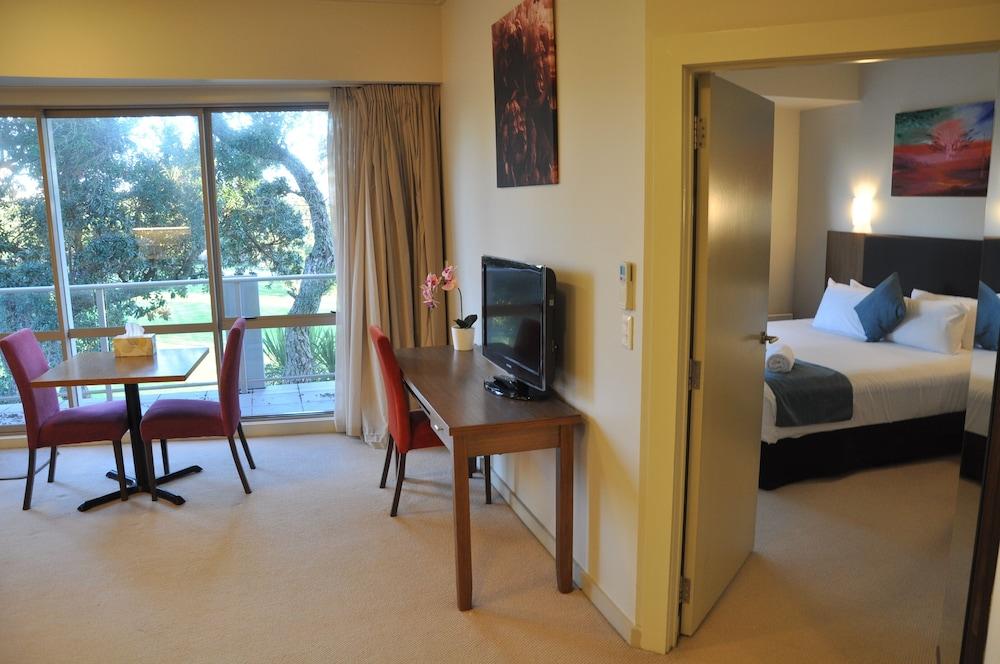 Vr Takapuna Auckland Kültér fotó A typical one-bedroom apartment