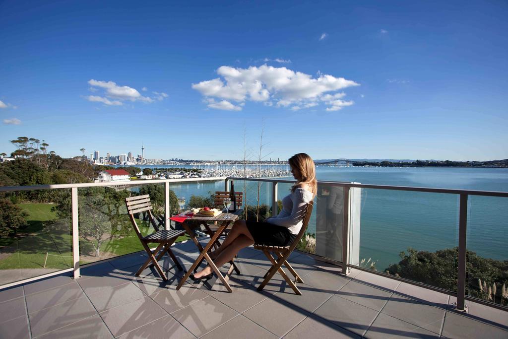 Vr Takapuna Auckland Kültér fotó A balcony in Auckland, New Zealand