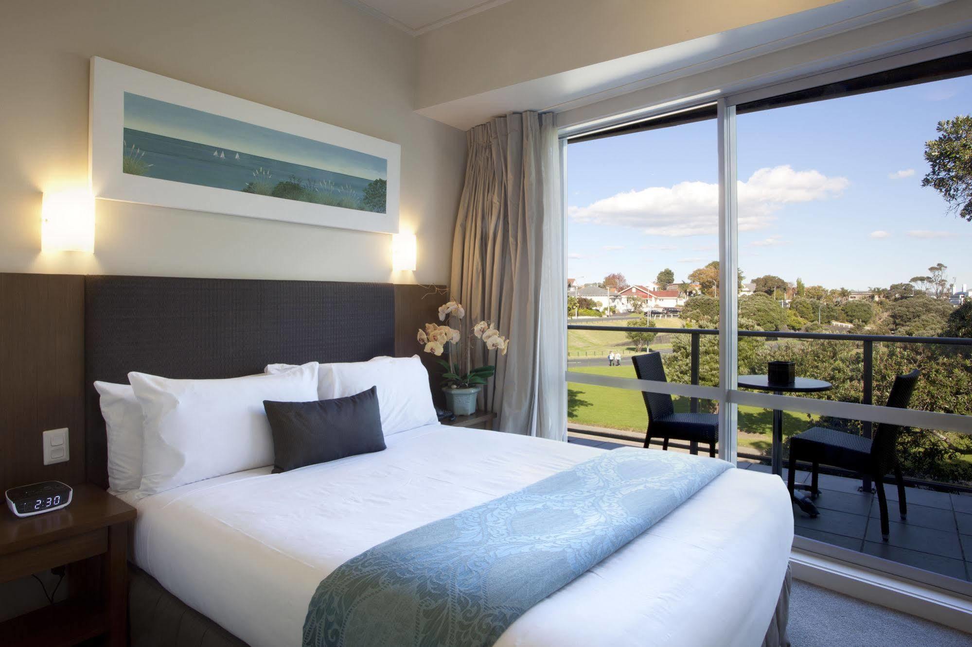 Vr Takapuna Auckland Kültér fotó A typical hotel room